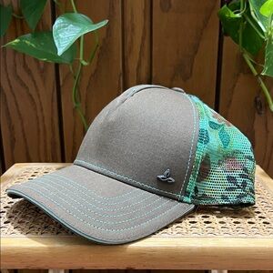 Women’s Outdoor Mesh Cap